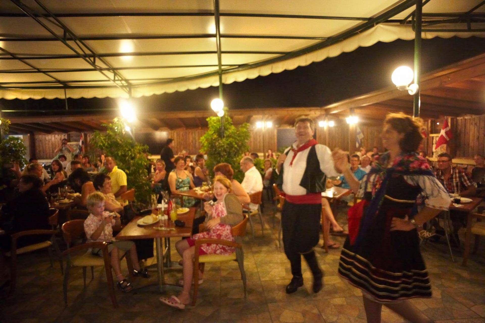 Emerald Hotel - Photo 5