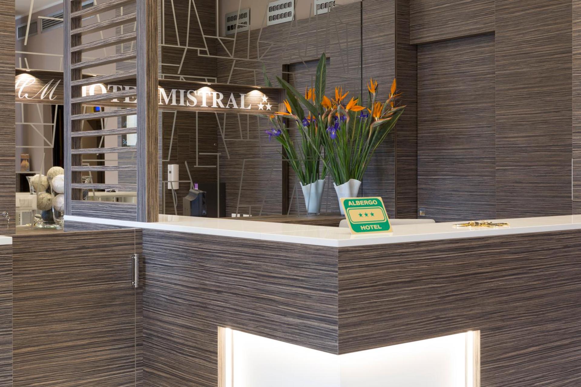 Hotel Mistral - Photo 51