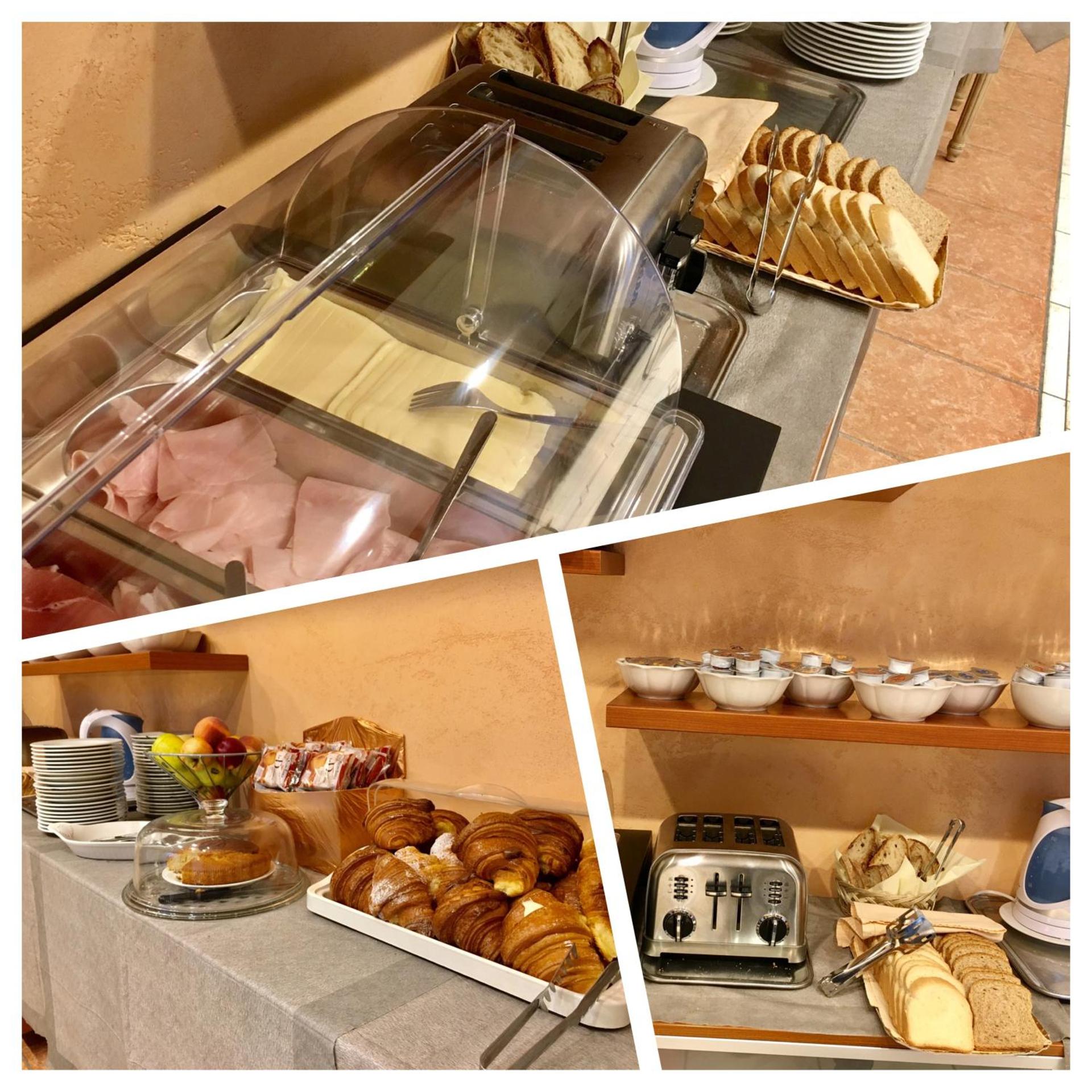 Hotel Serena - Photo 8