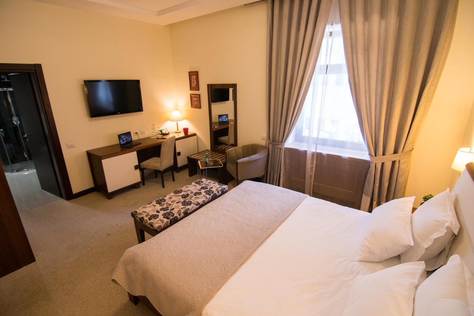 Boutique Hotel Kotoni - Photo 40