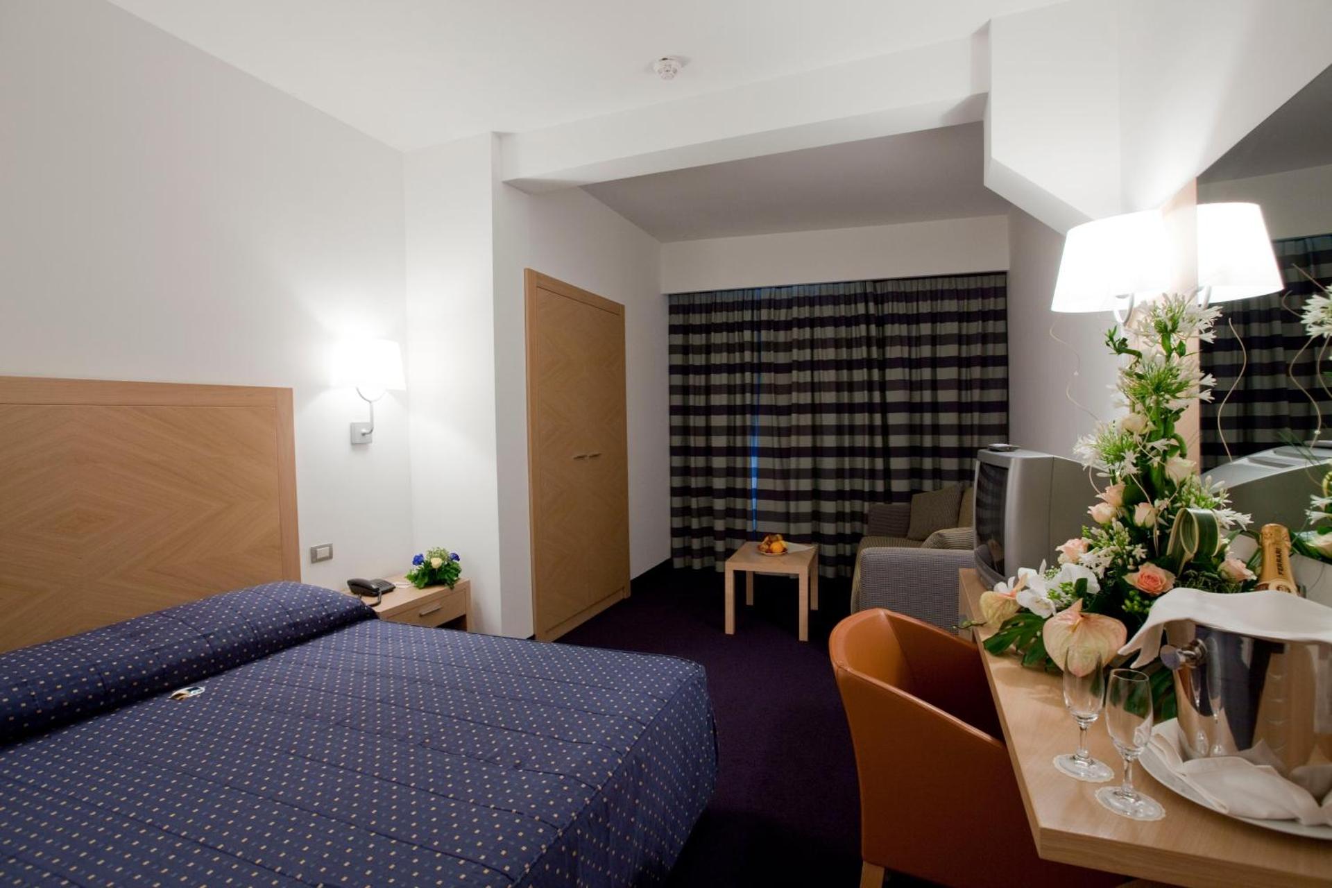 Centrum Palace Hotel - Photo 30