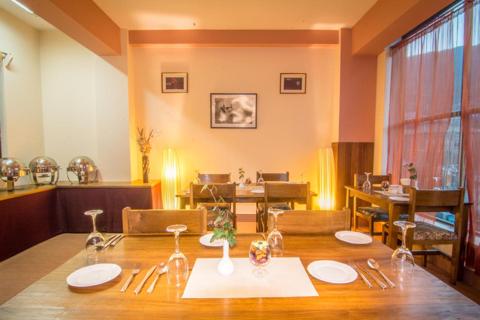 Khamsum Inn - Photo 13