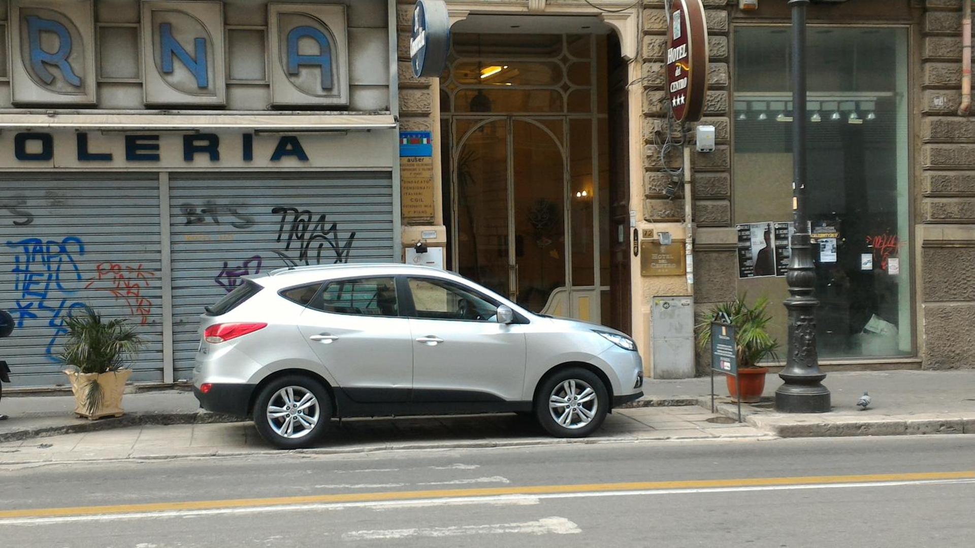 Hotel del Centro - Photo 16