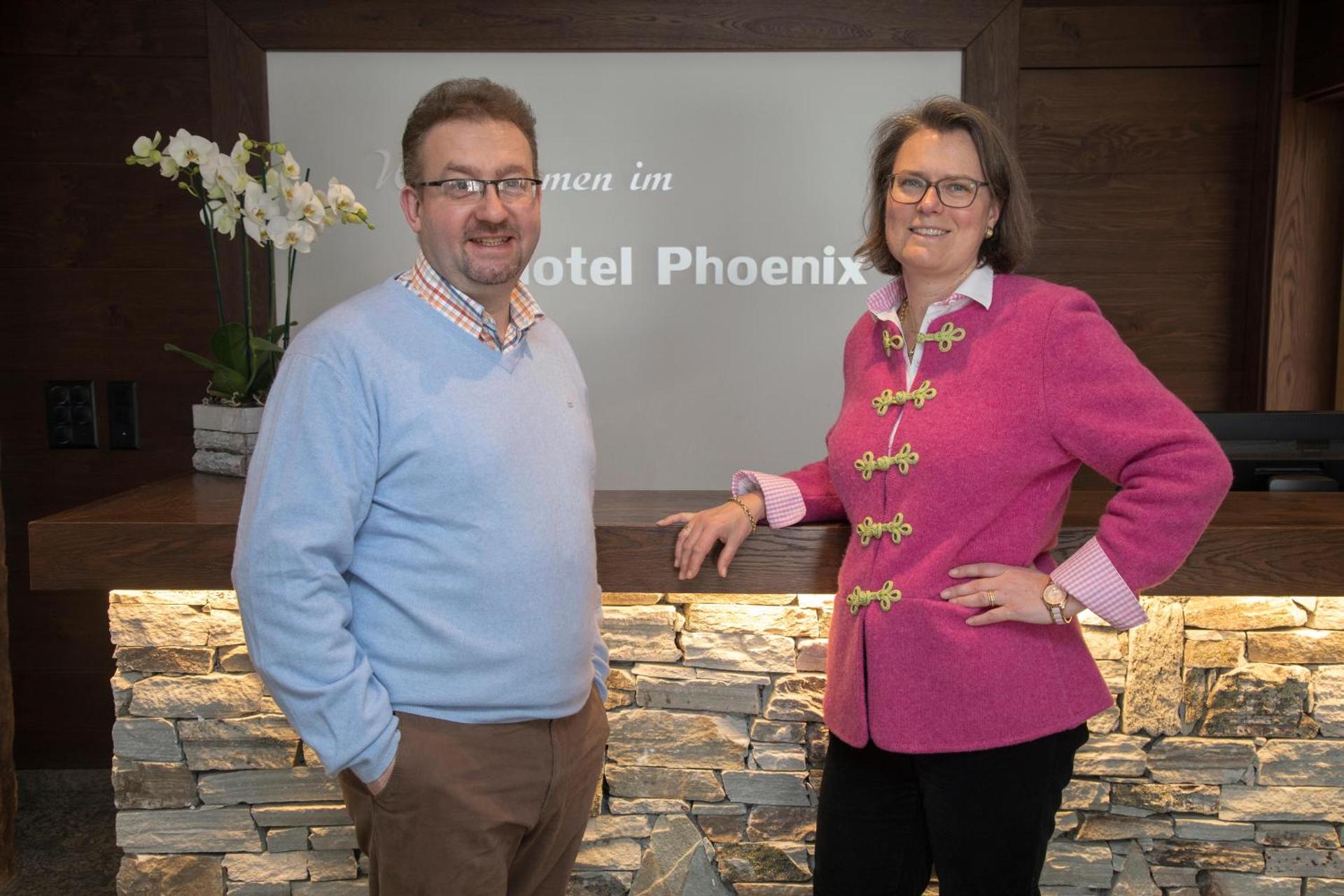 Hotel Phoenix - Photo 11