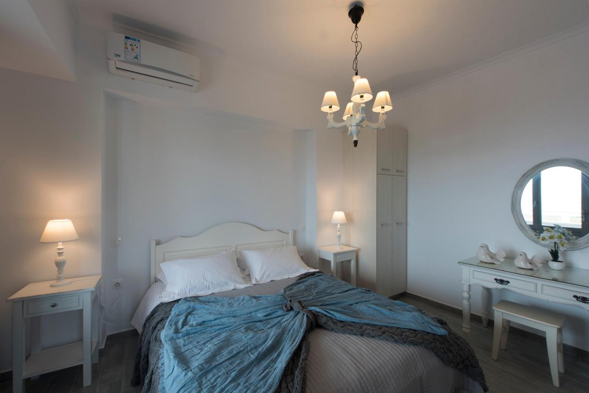 Rose Suites - Photo 9