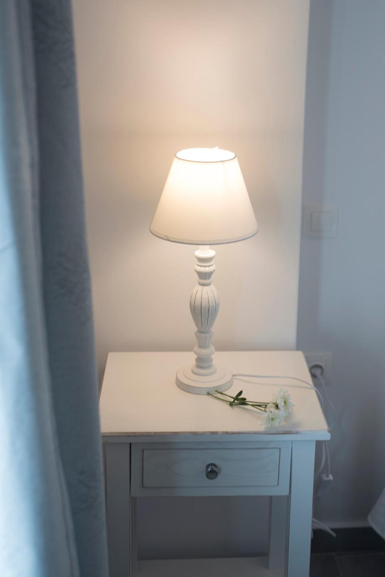 Rose Suites - Photo 8