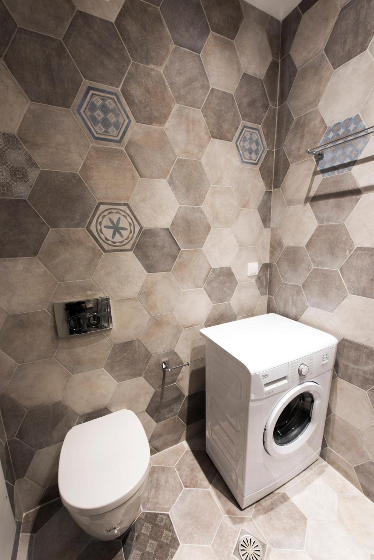 Rose Suites - Photo 44