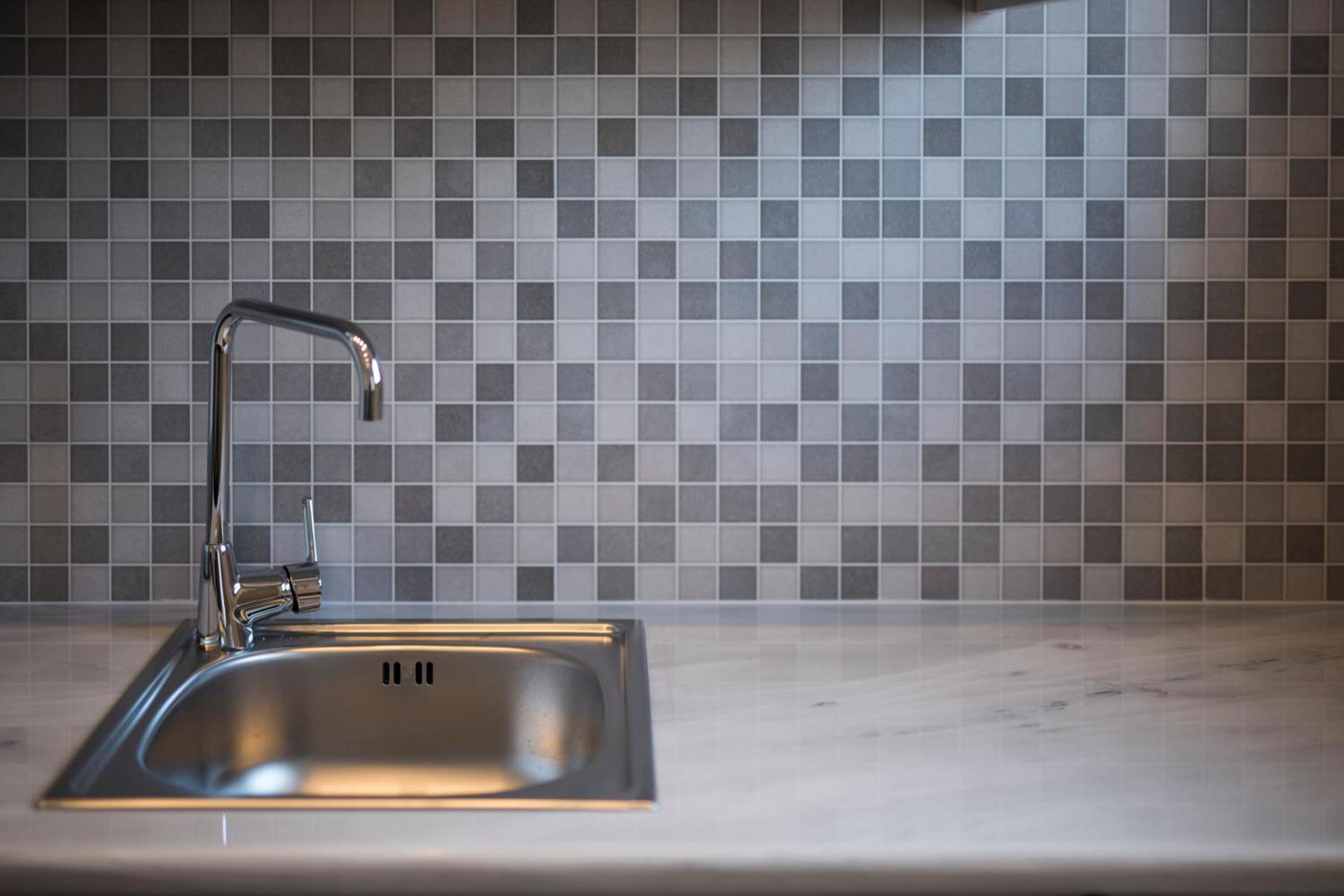 Rose Suites - Photo 28