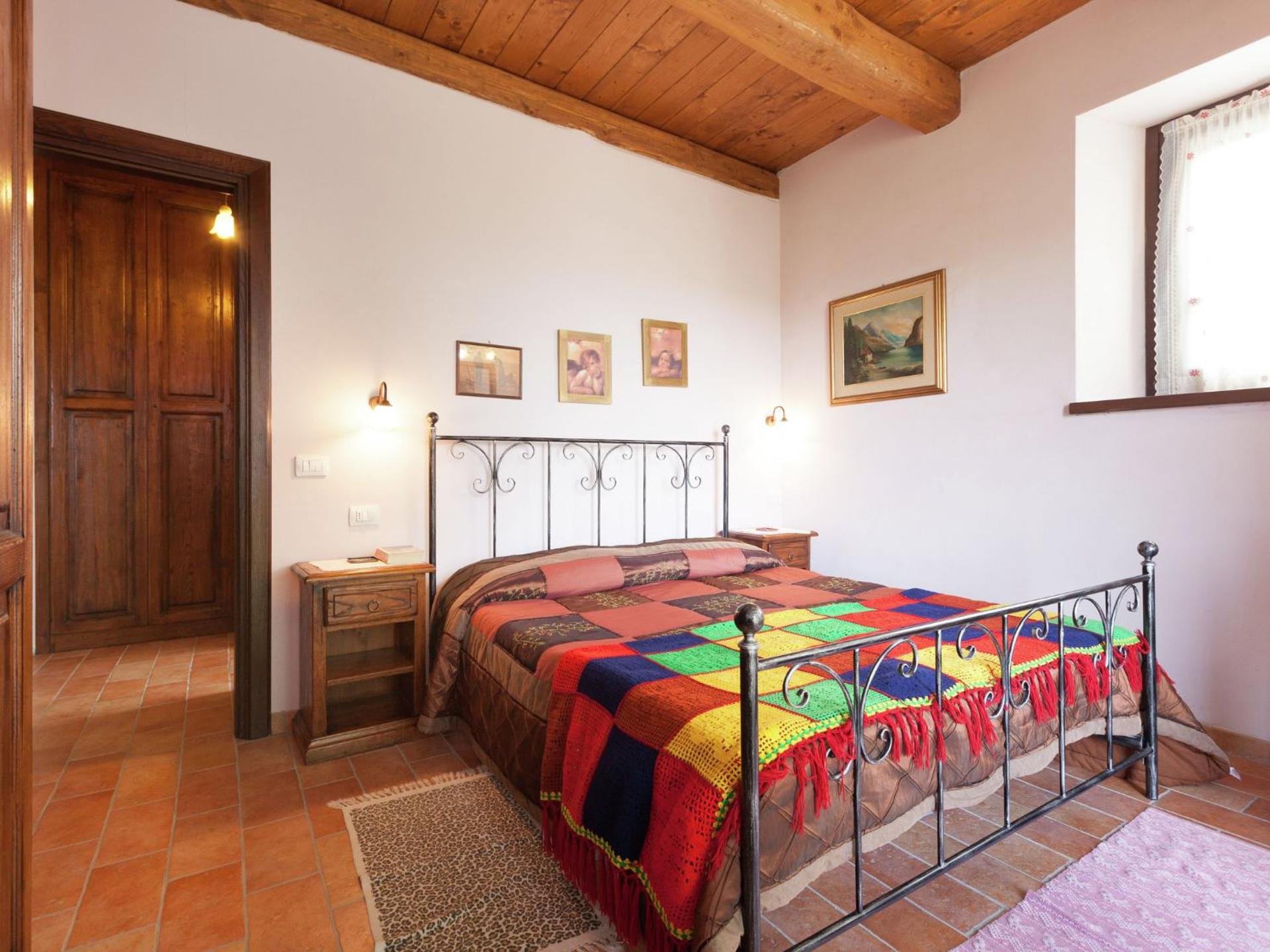 Cottage in Marche near Ski Slopes - Photo 3