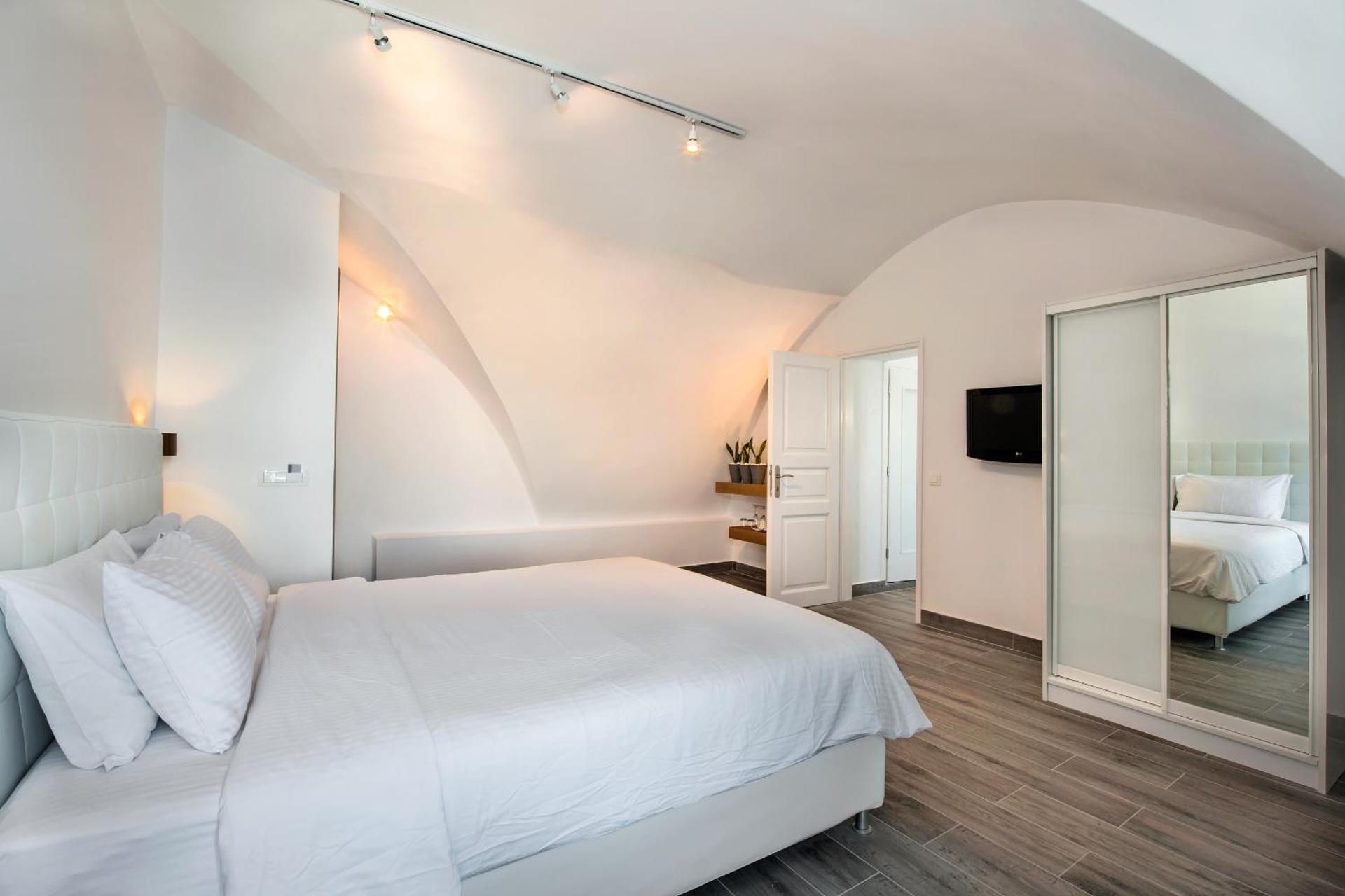 Hotel Thireas - Photo 38