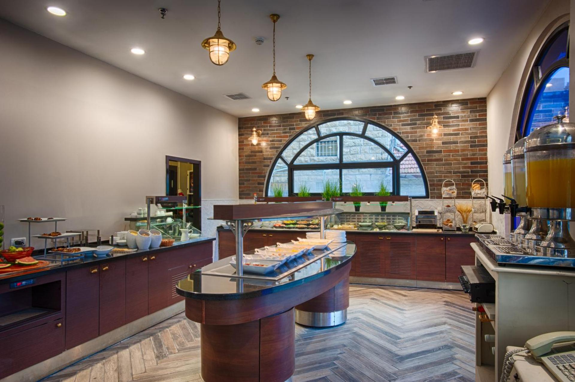 Eldan Hotel - Photo 55