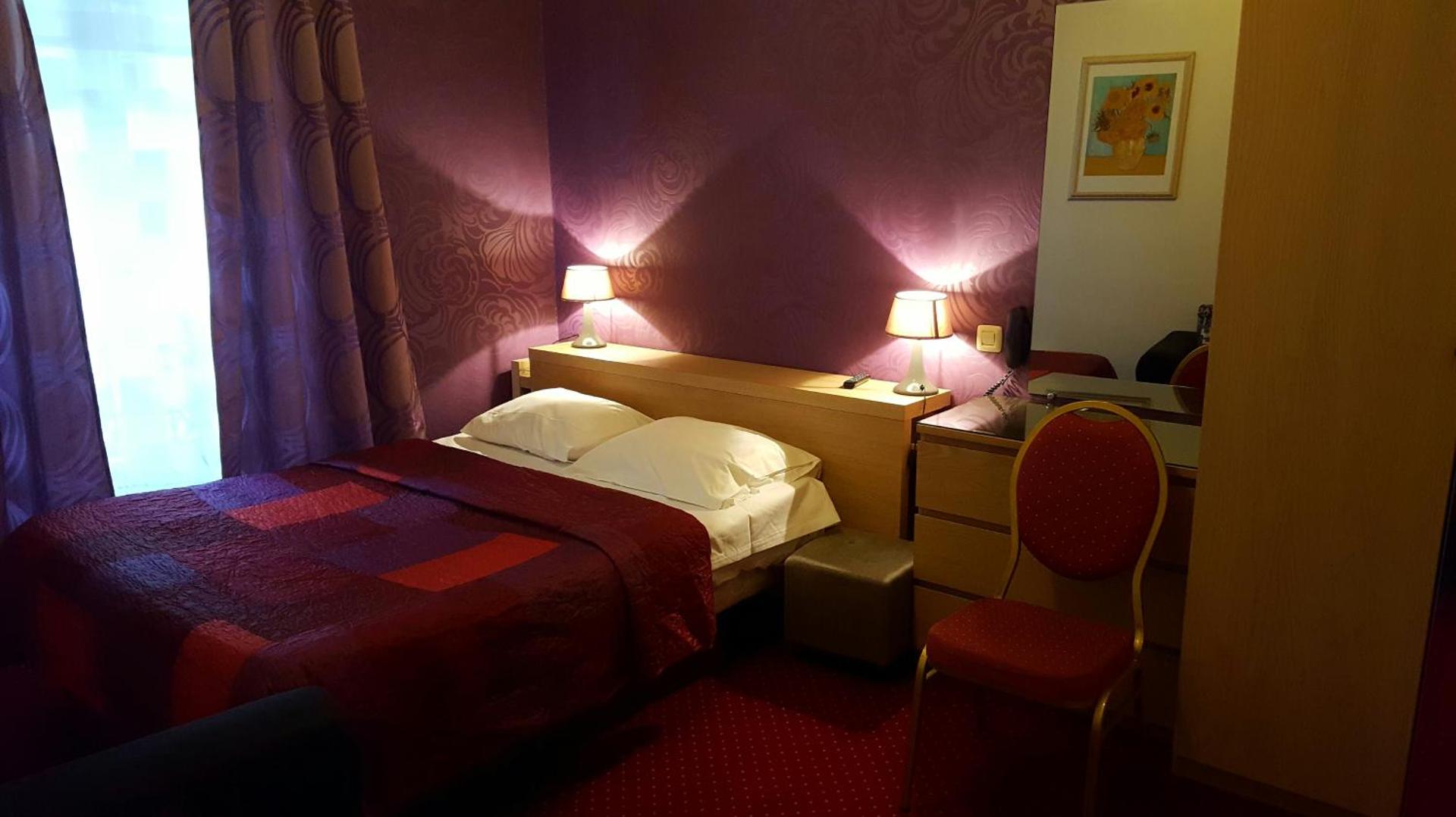 Hôtel Média - Photo 32