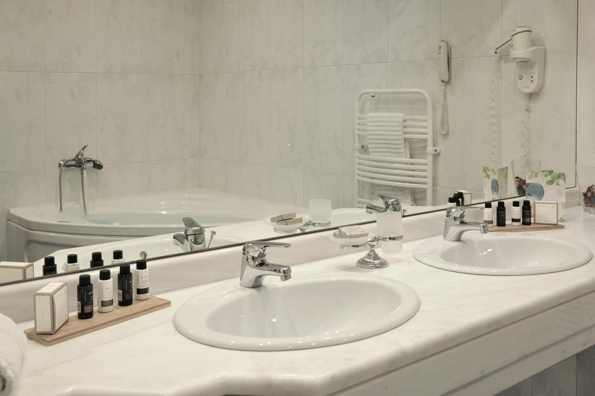 Athens Atrium Hotel & Jacuzzi Suites - Photo 33