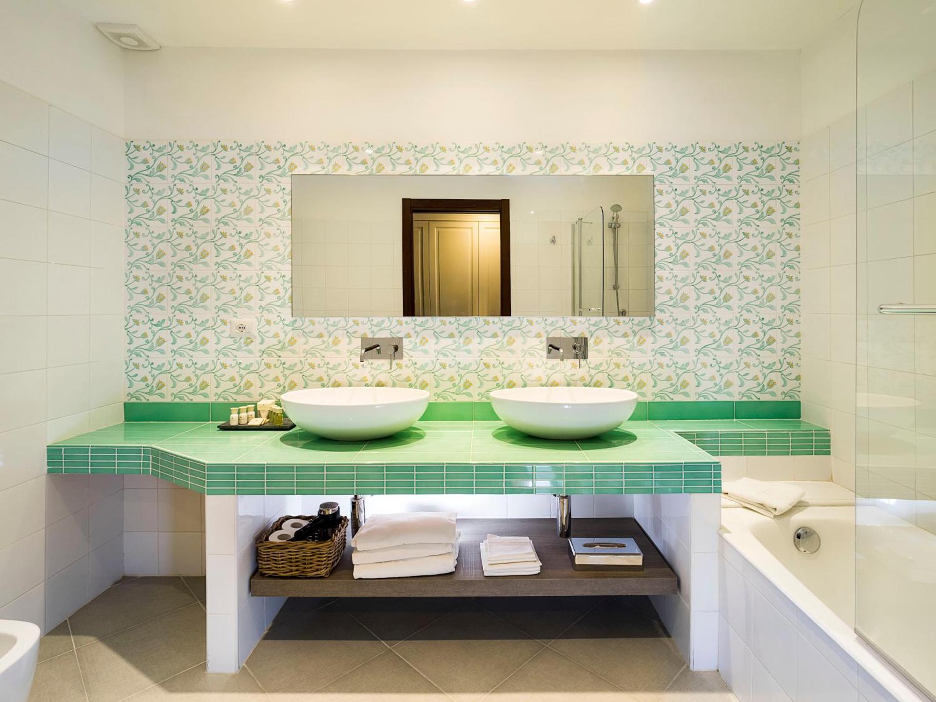 Hotel Sirius - Photo 56