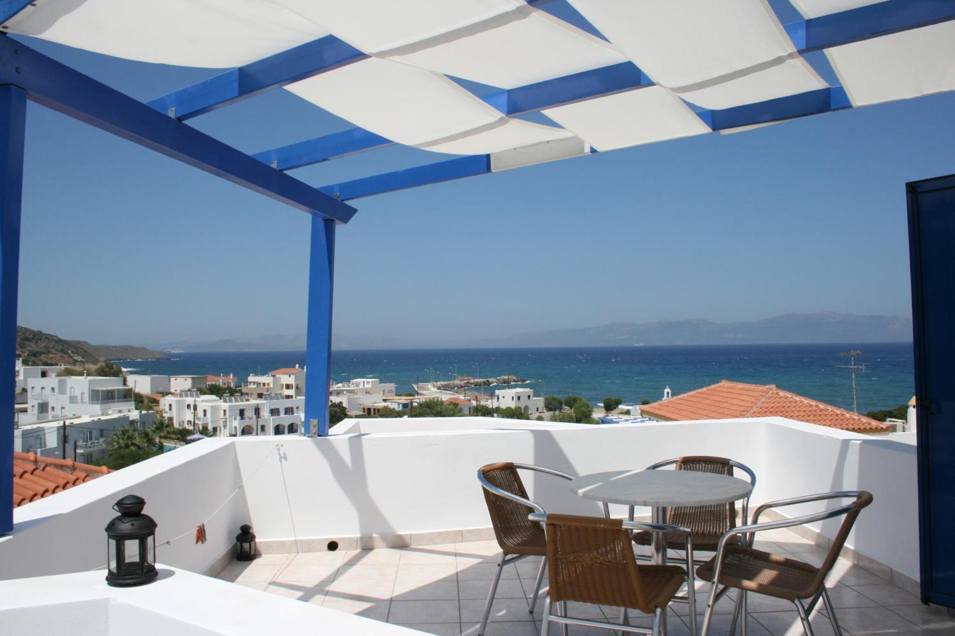 Venardos Hotel - Photo 20