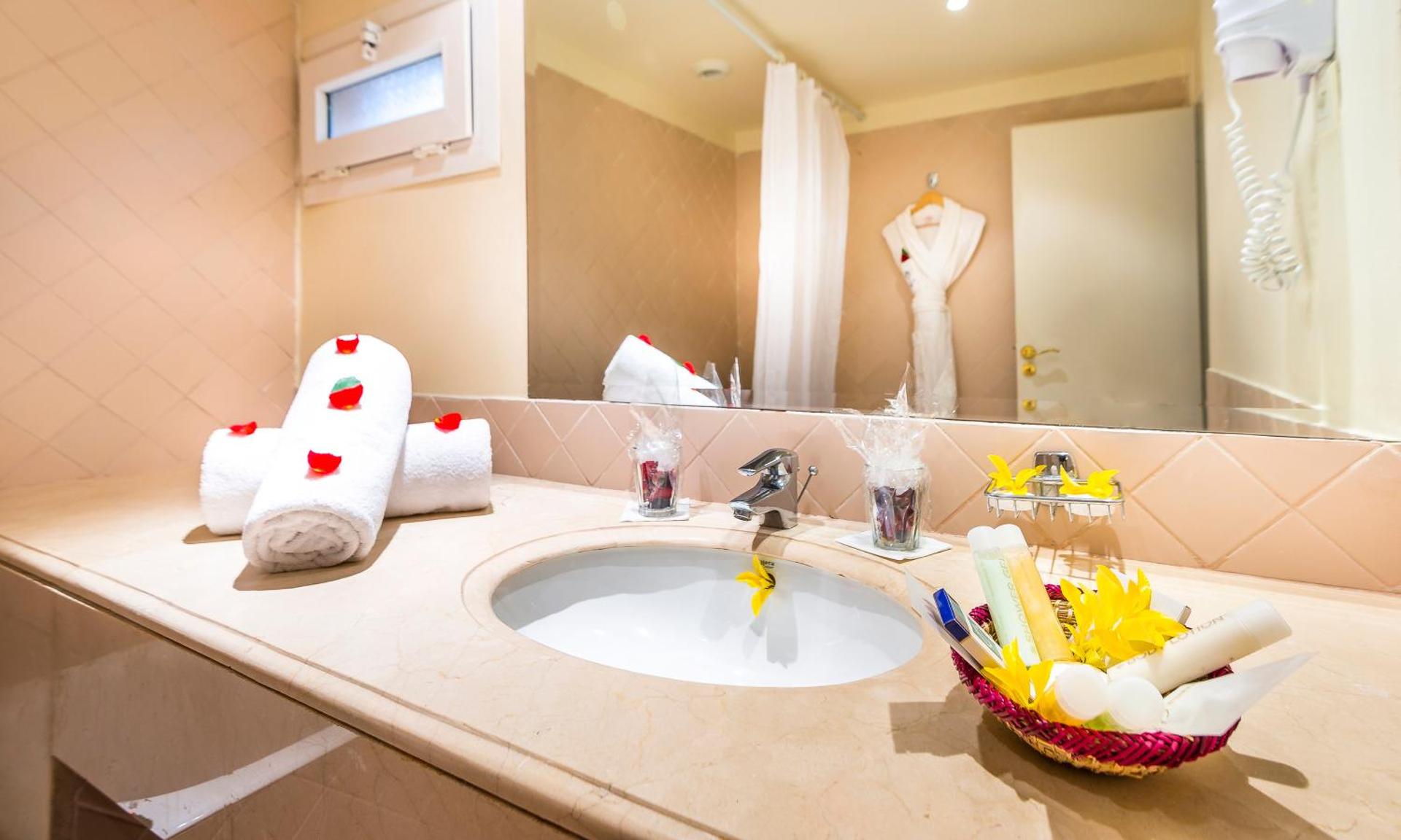 Kennedy Hospitality Resort - Photo 40