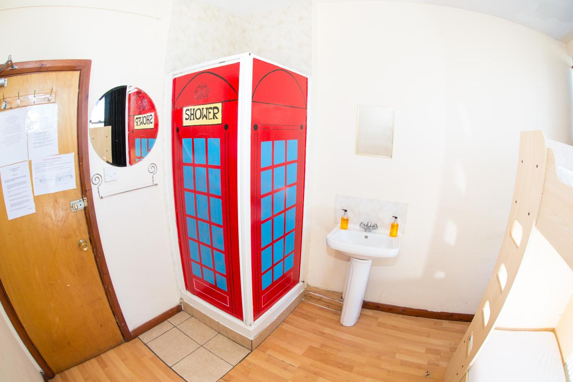Kensal Green Backpackers - Photo 3