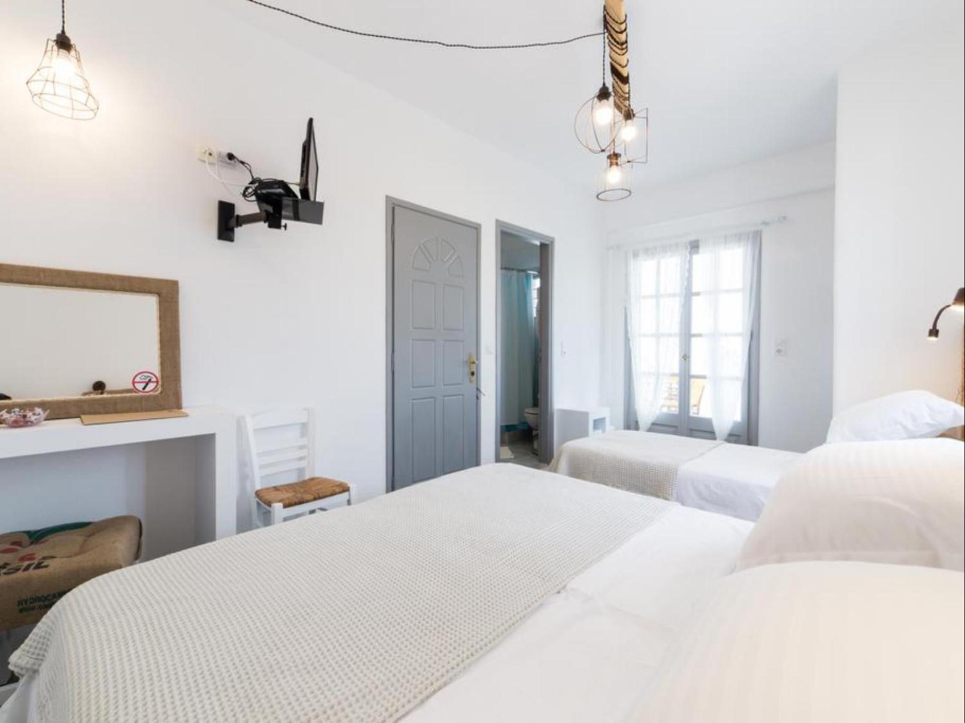 Evi Rooms - Photo 14