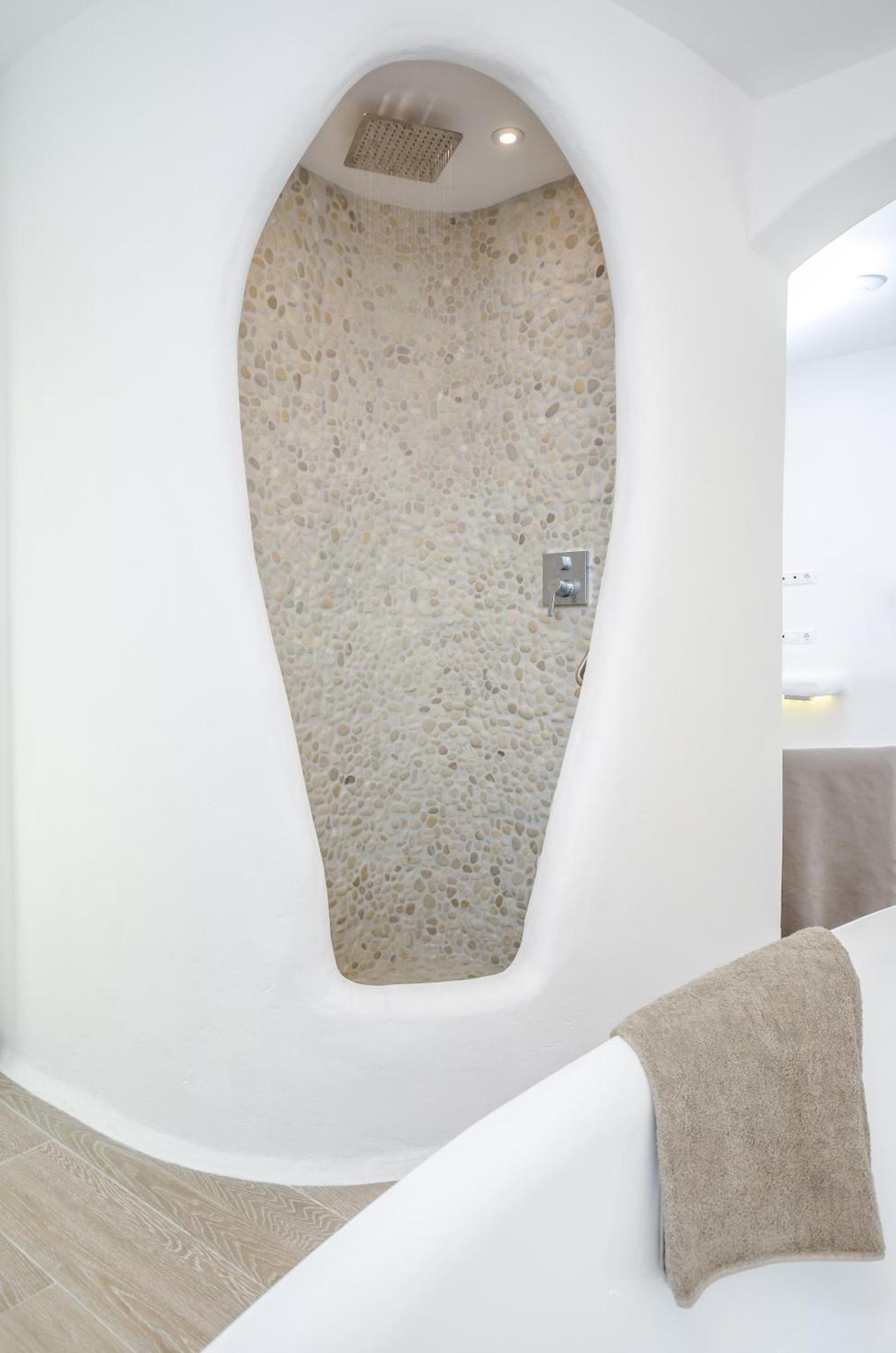 Cyano Suites - Photo 4