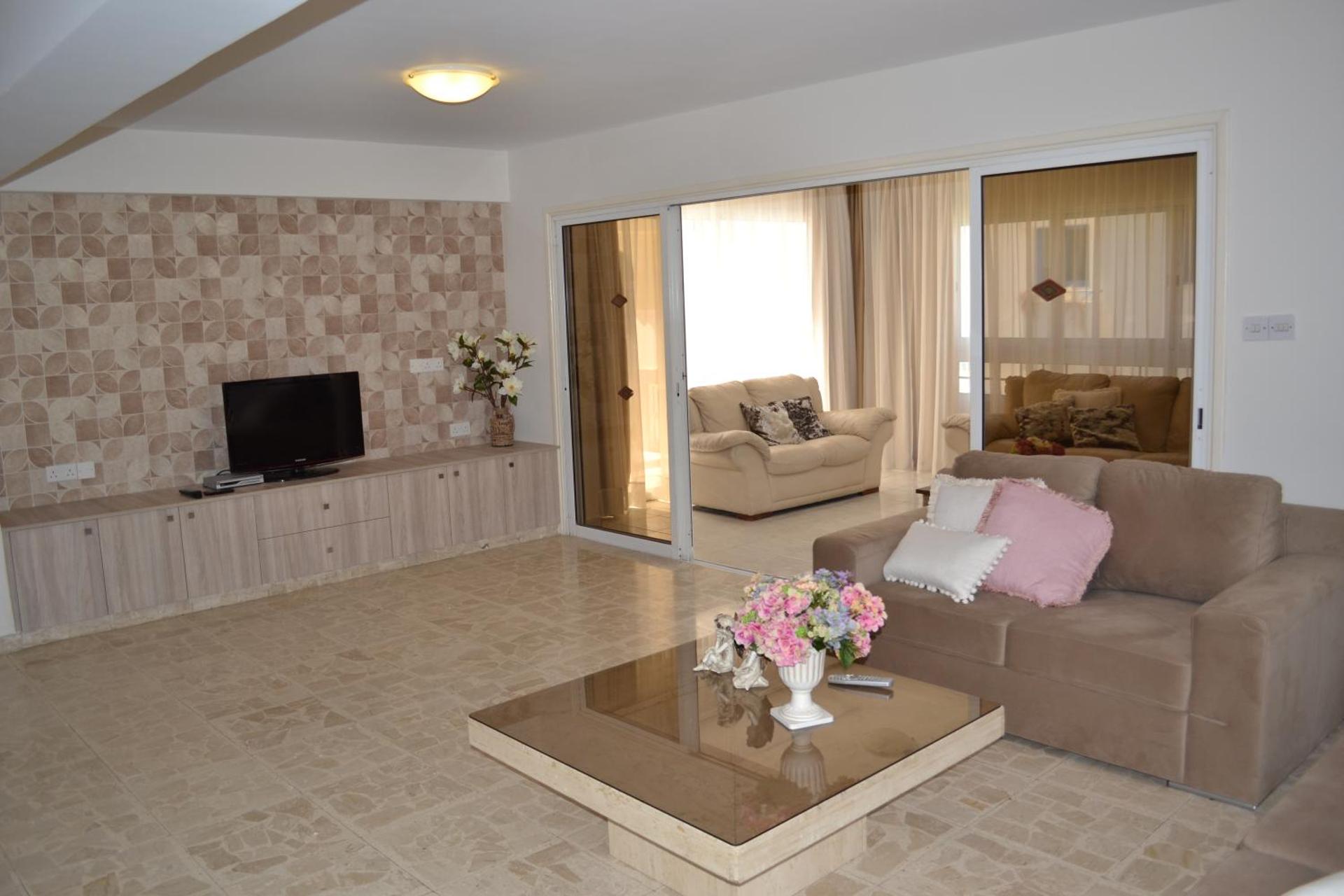 Marianna Hotel Apartments - Photo 15