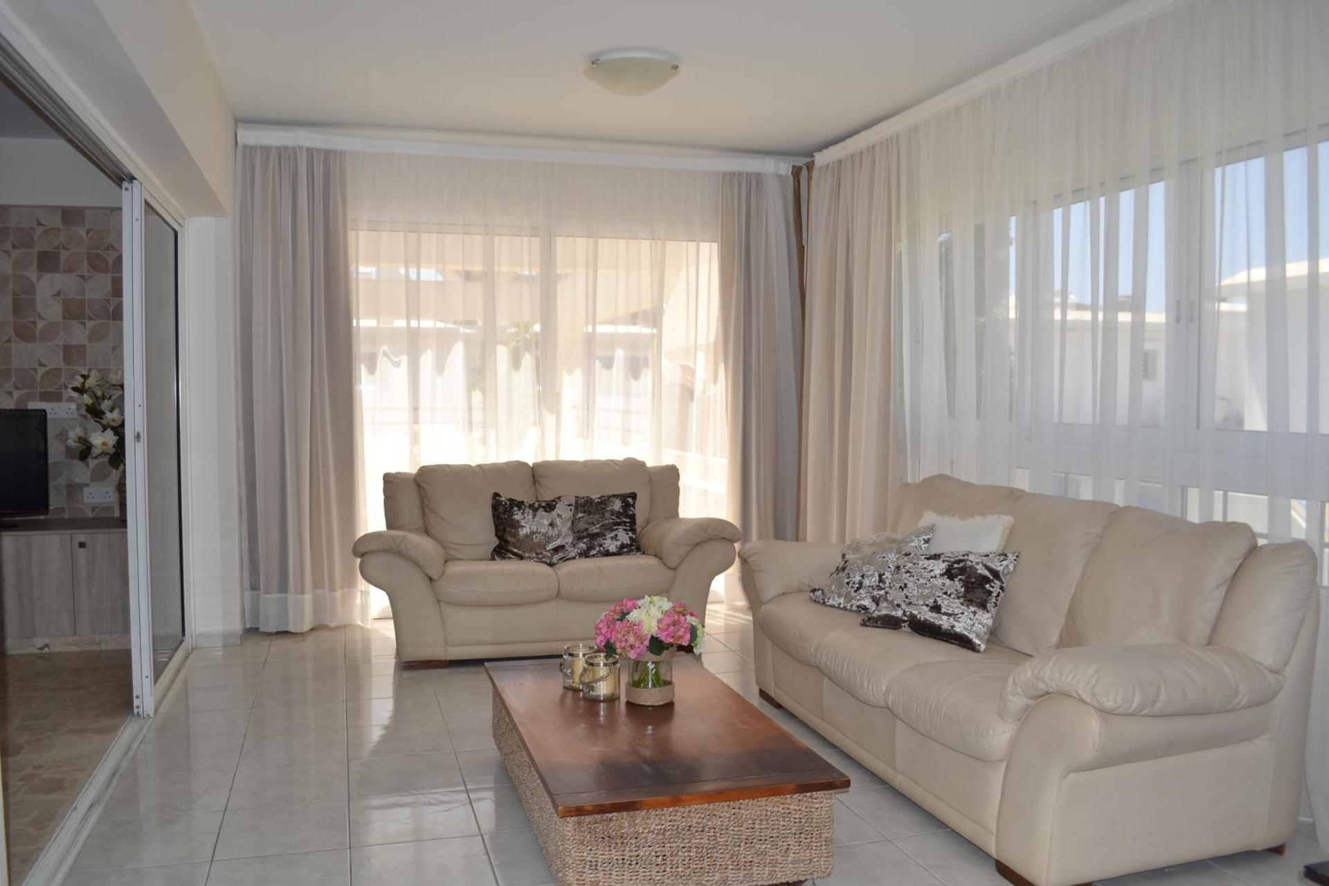 Marianna Hotel Apartments - Photo 26