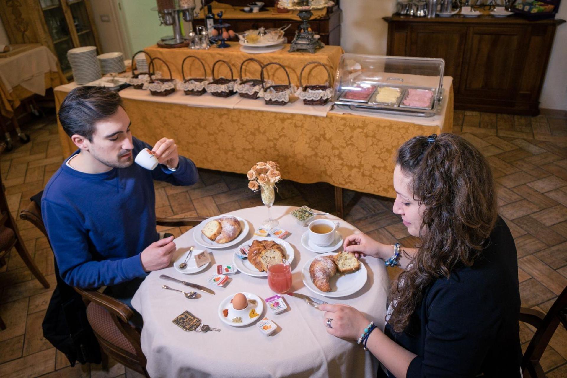 Hotel Fortuna - Photo 22