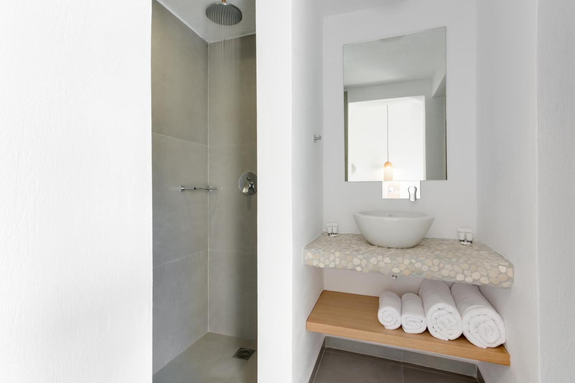 Hotel Eucalyptus - Photo 73