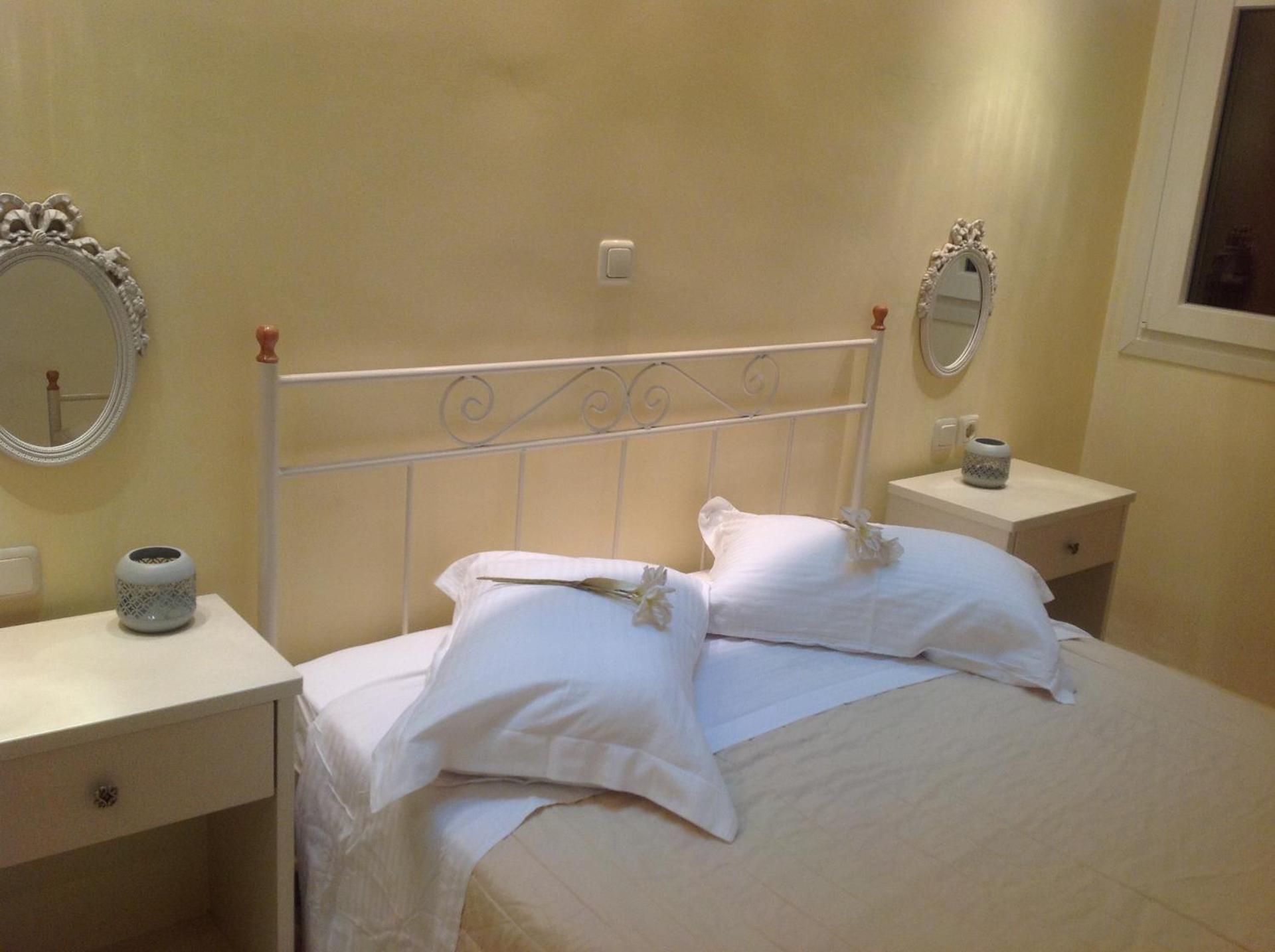 Kavourakia - Photo 22