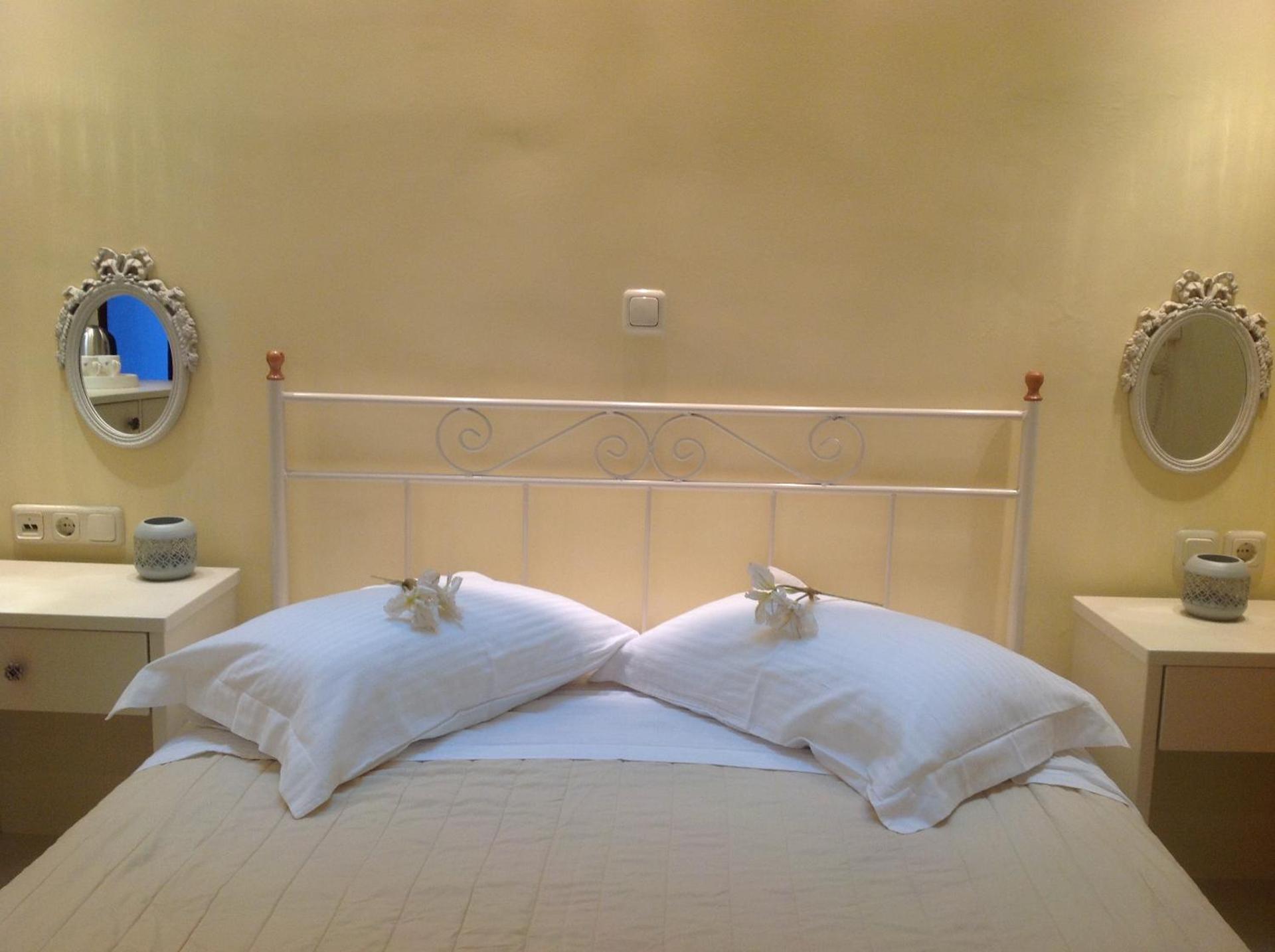 Kavourakia - Photo 3