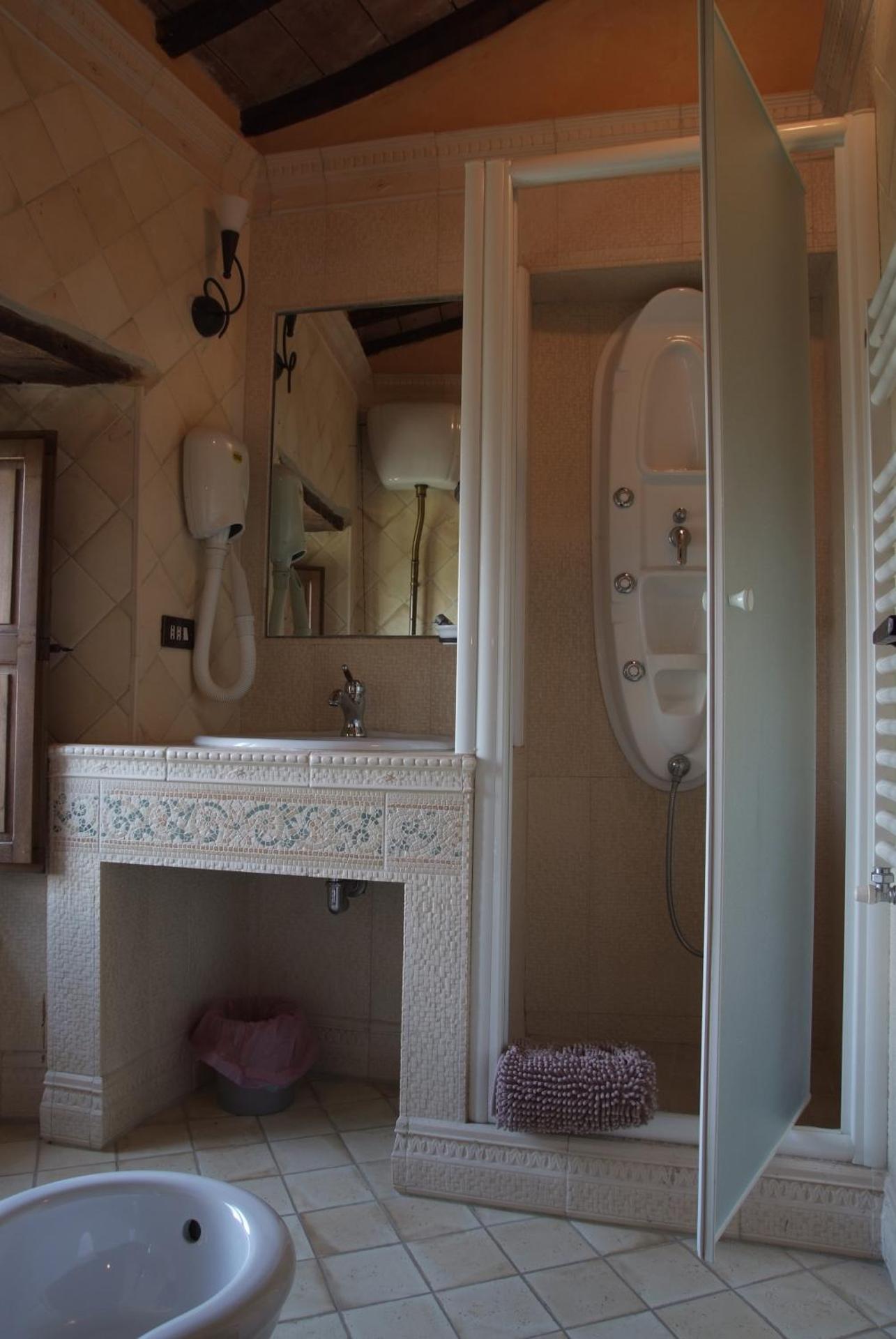 Castello Di Giomici - Photo 17