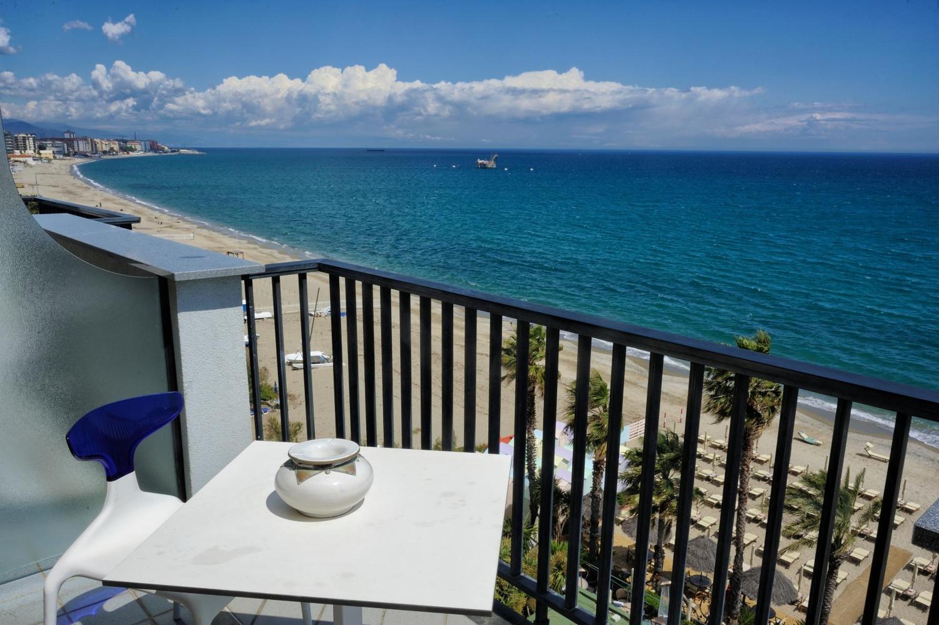 Mare Hotel - Photo 6