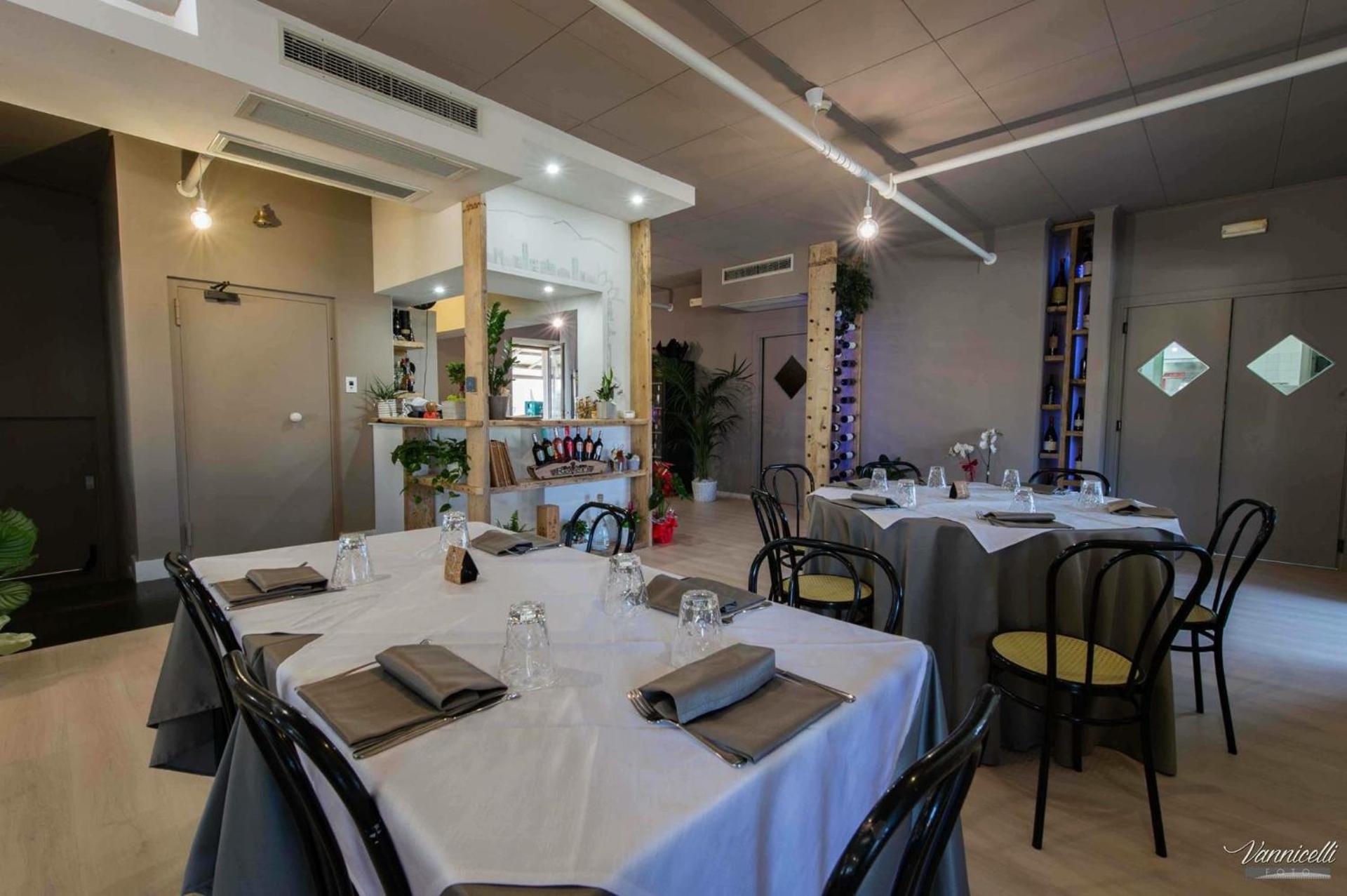 Hotel Serena - Photo 11