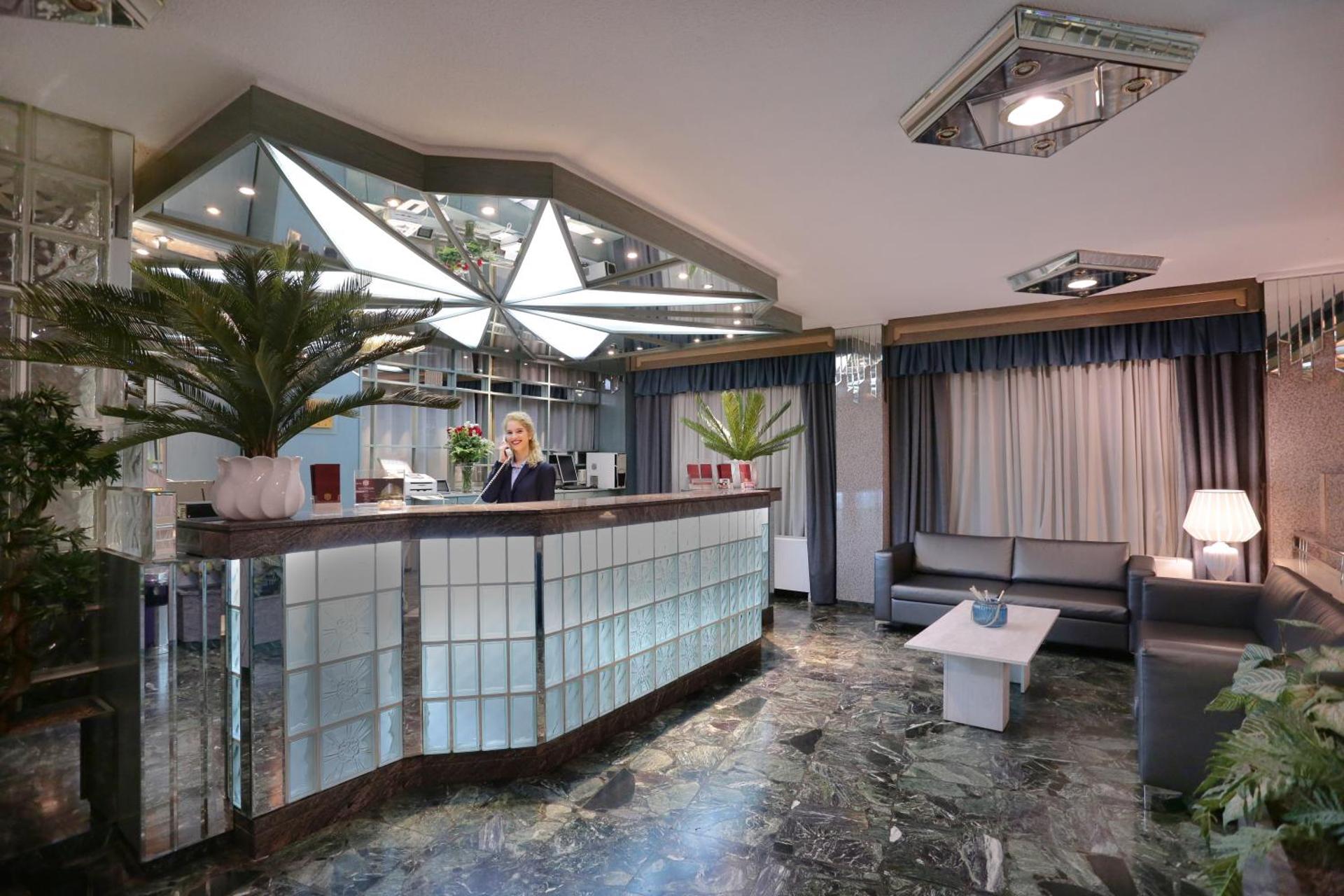 Xenophon Hotel - Photo 32