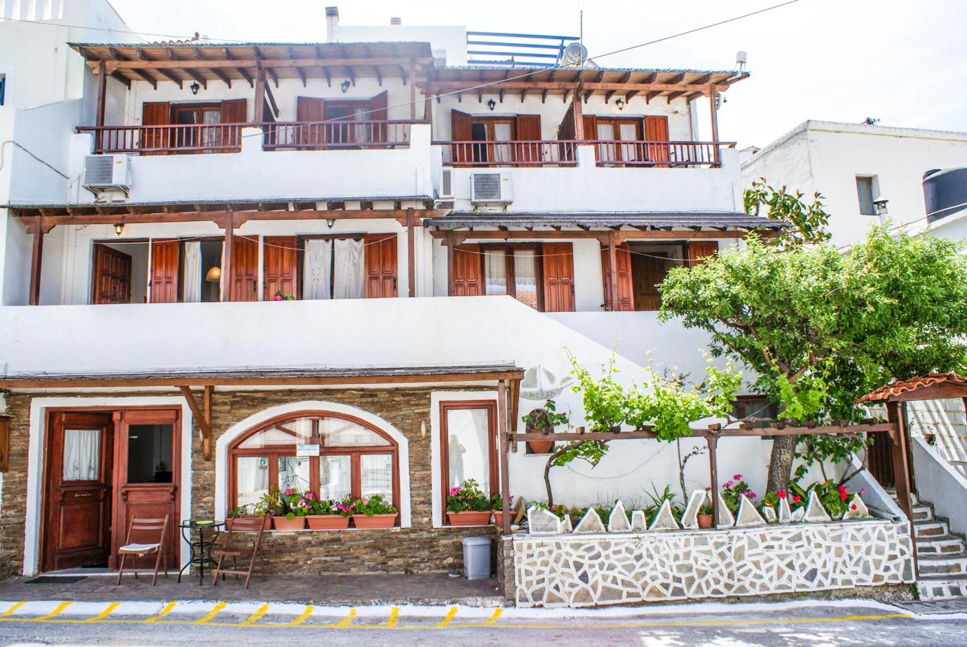 Amorani Studios - Photo 3