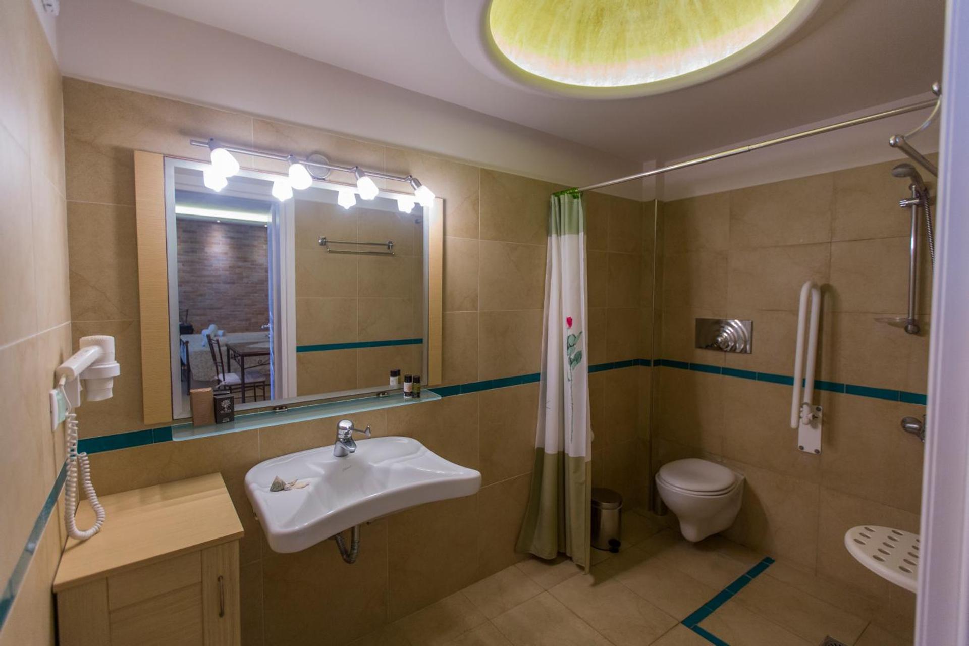 Anassa Deluxe Suites - Photo 39