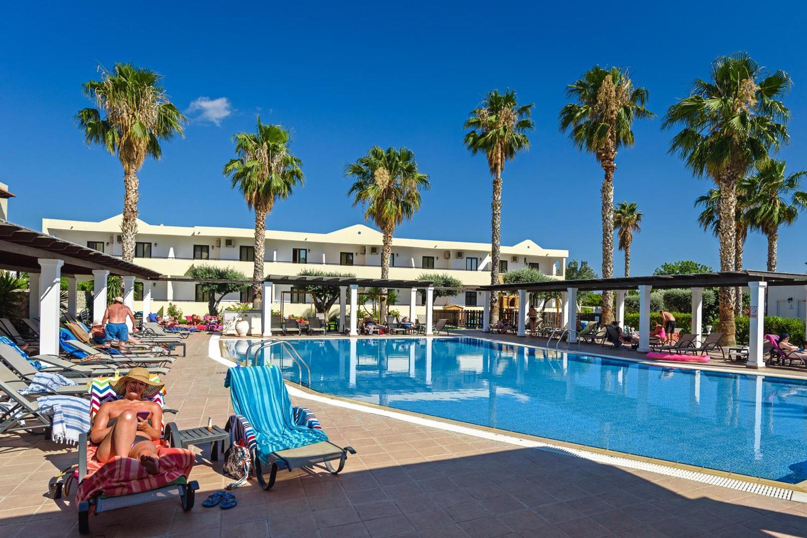 Pefkos Village Resort 8