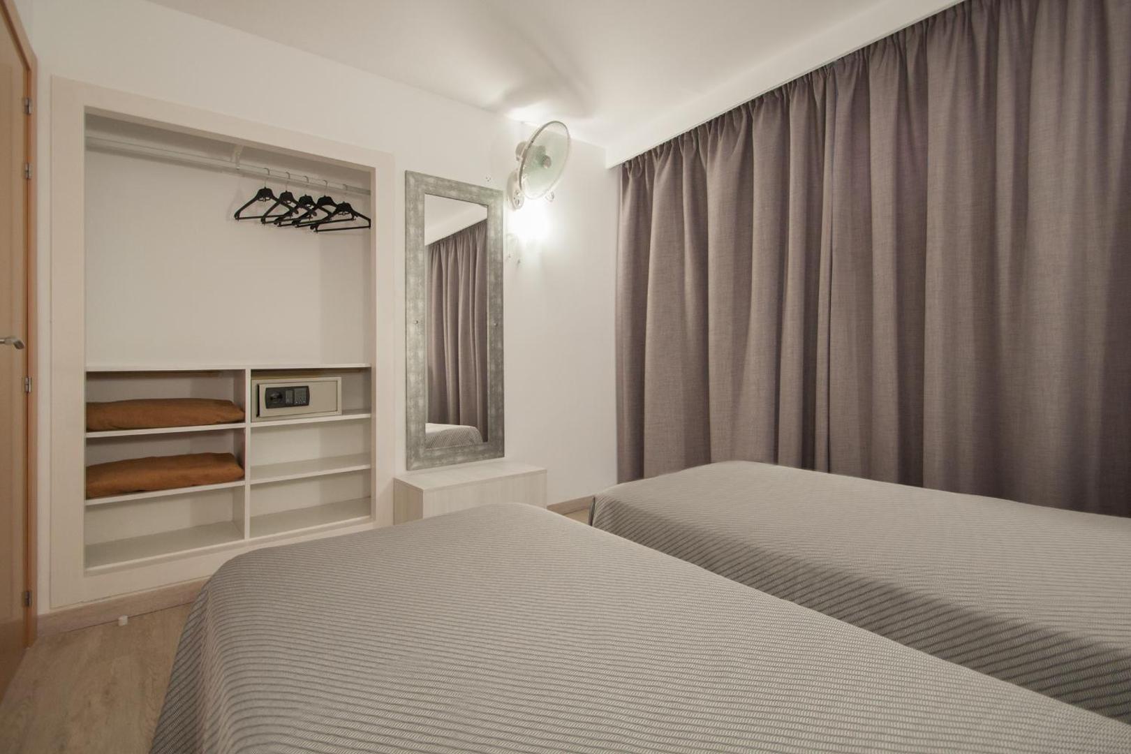Apartamentos Sol y Vera, Magaluf (updated prices 2026) 3