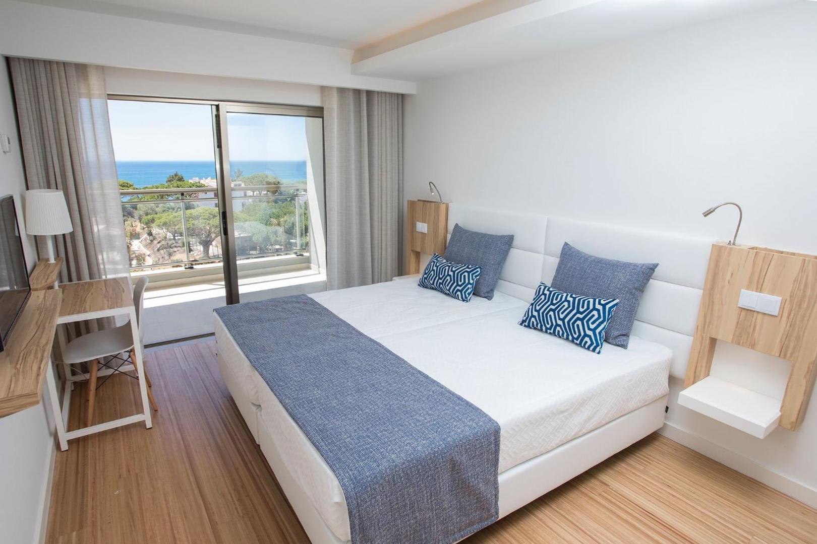 Alfagar Aparthotel 8