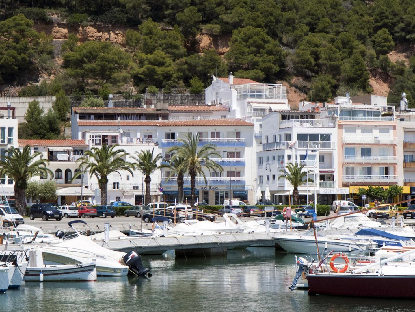 Hotel & Diving Les Illes 1