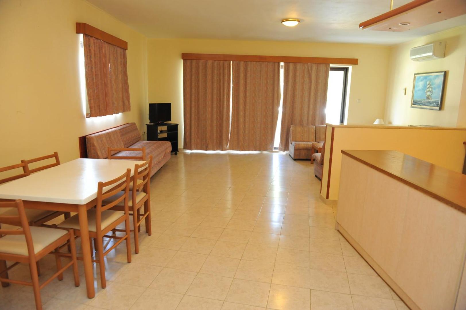 Niki Hotel Apartments 7