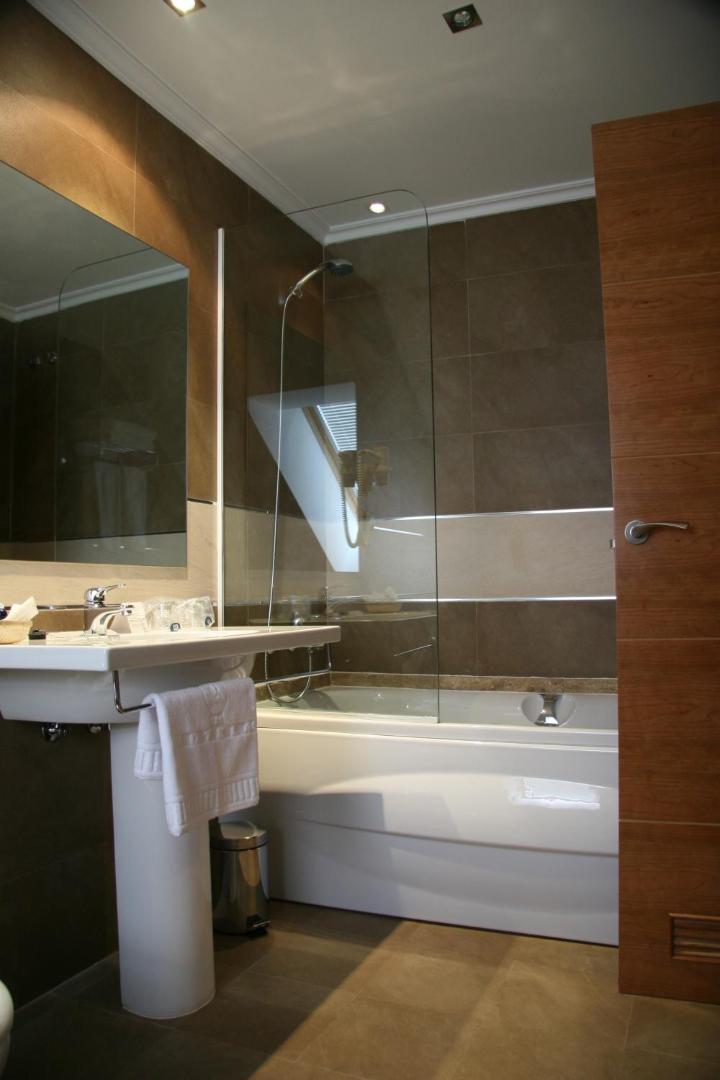 Hotel 44 4