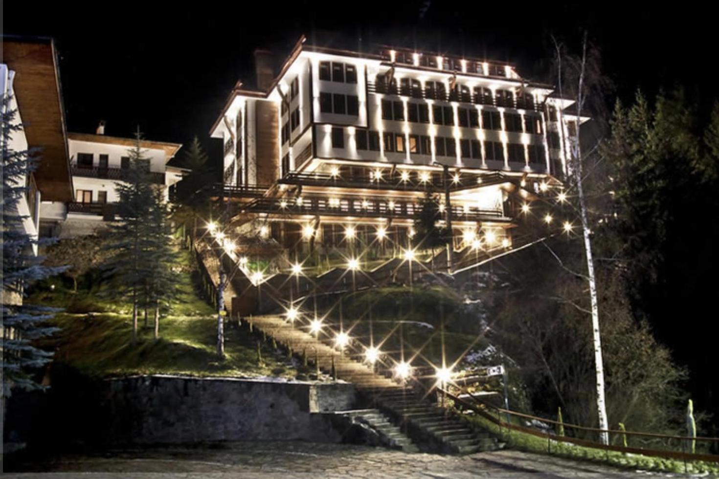 Shiroka Laka Hotel 2