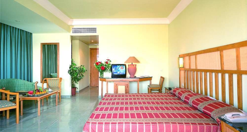 Sea Garden Hotel 6