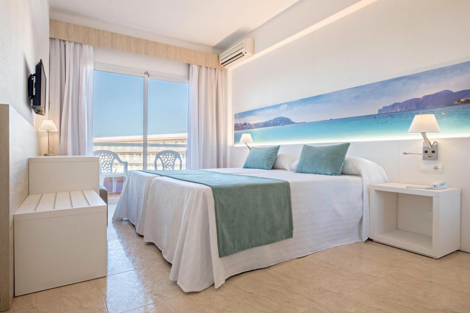 Azuline Hotel Bahamas 3