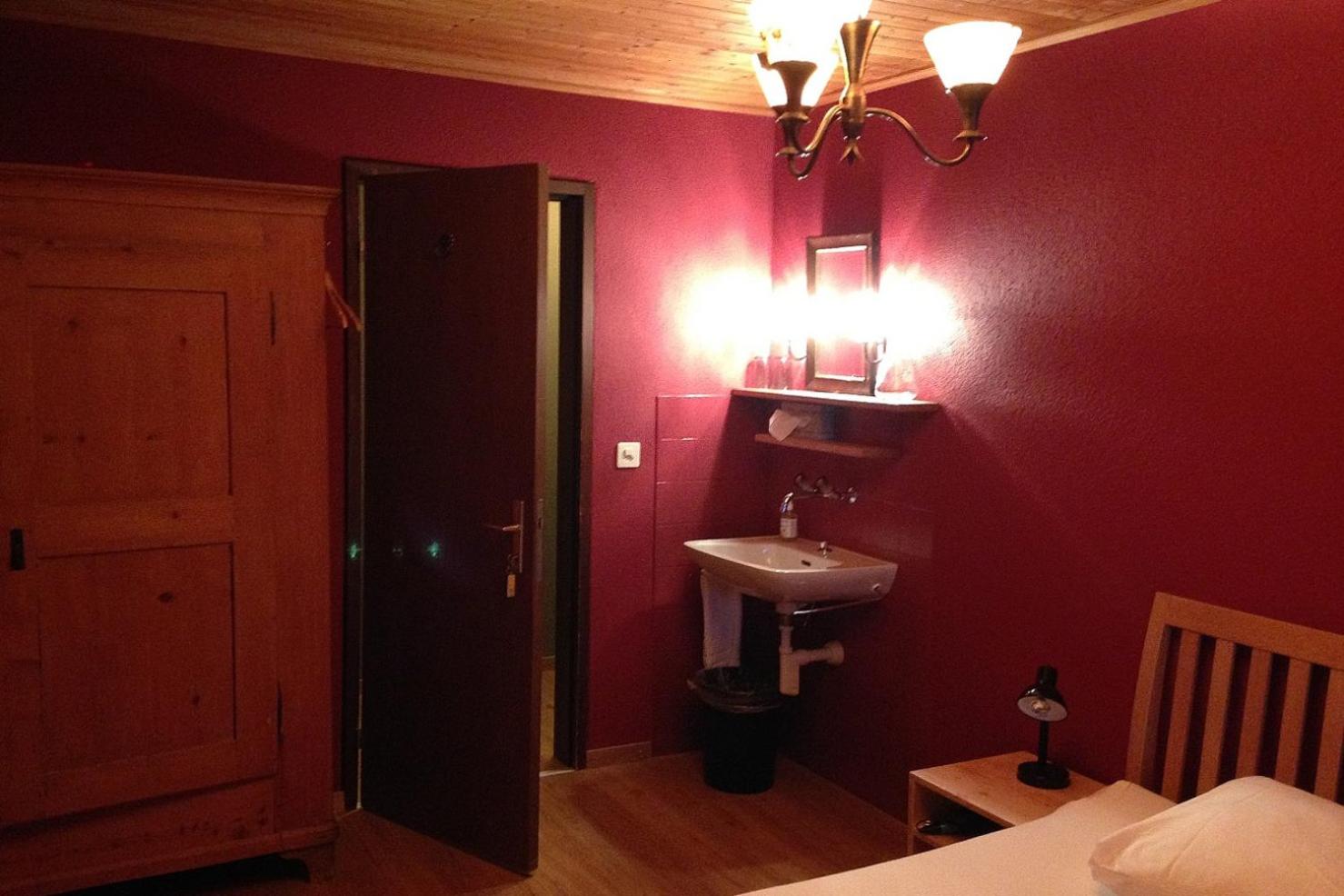 Landhus Almens 8