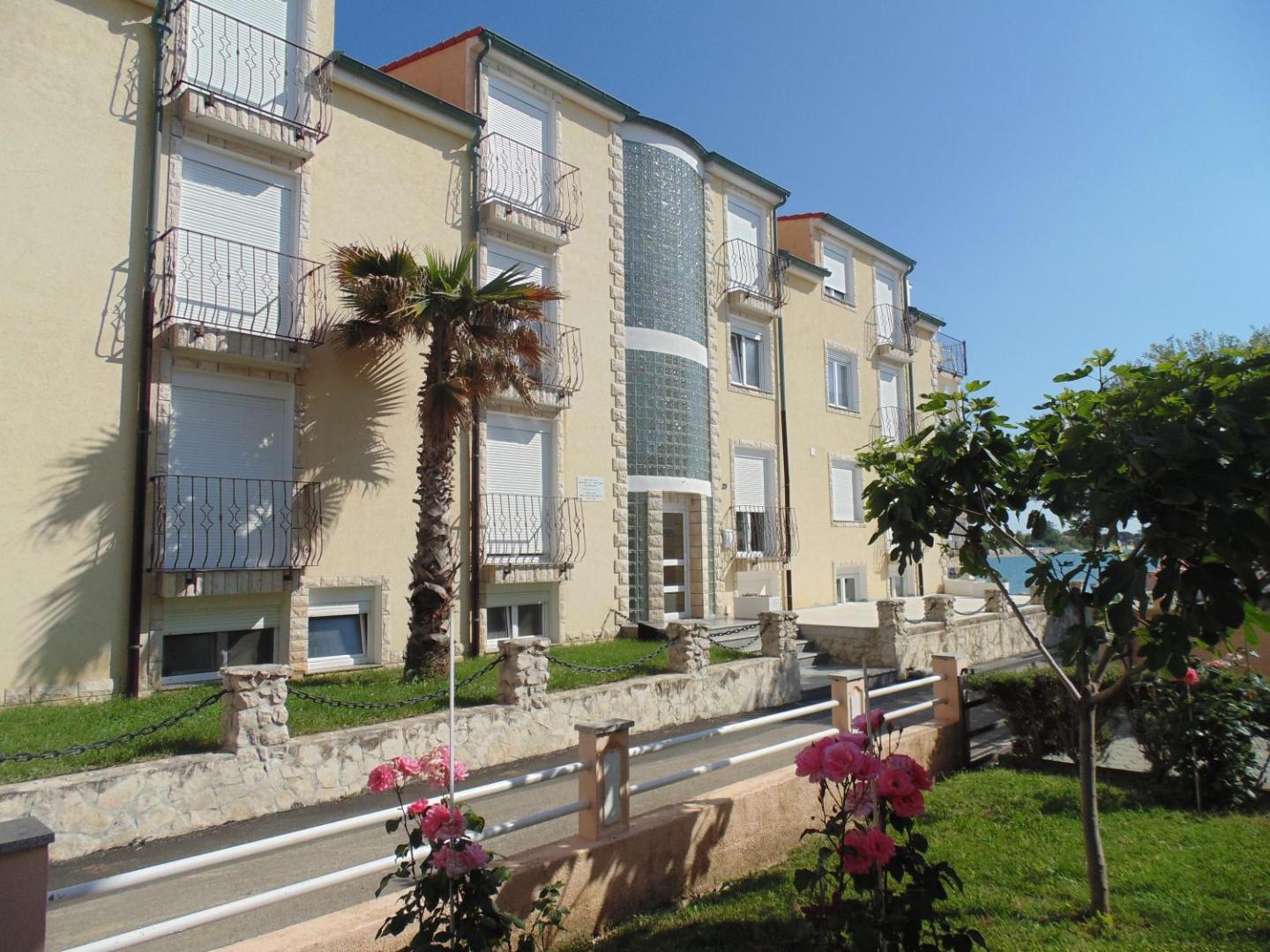 Hotel Beni 5