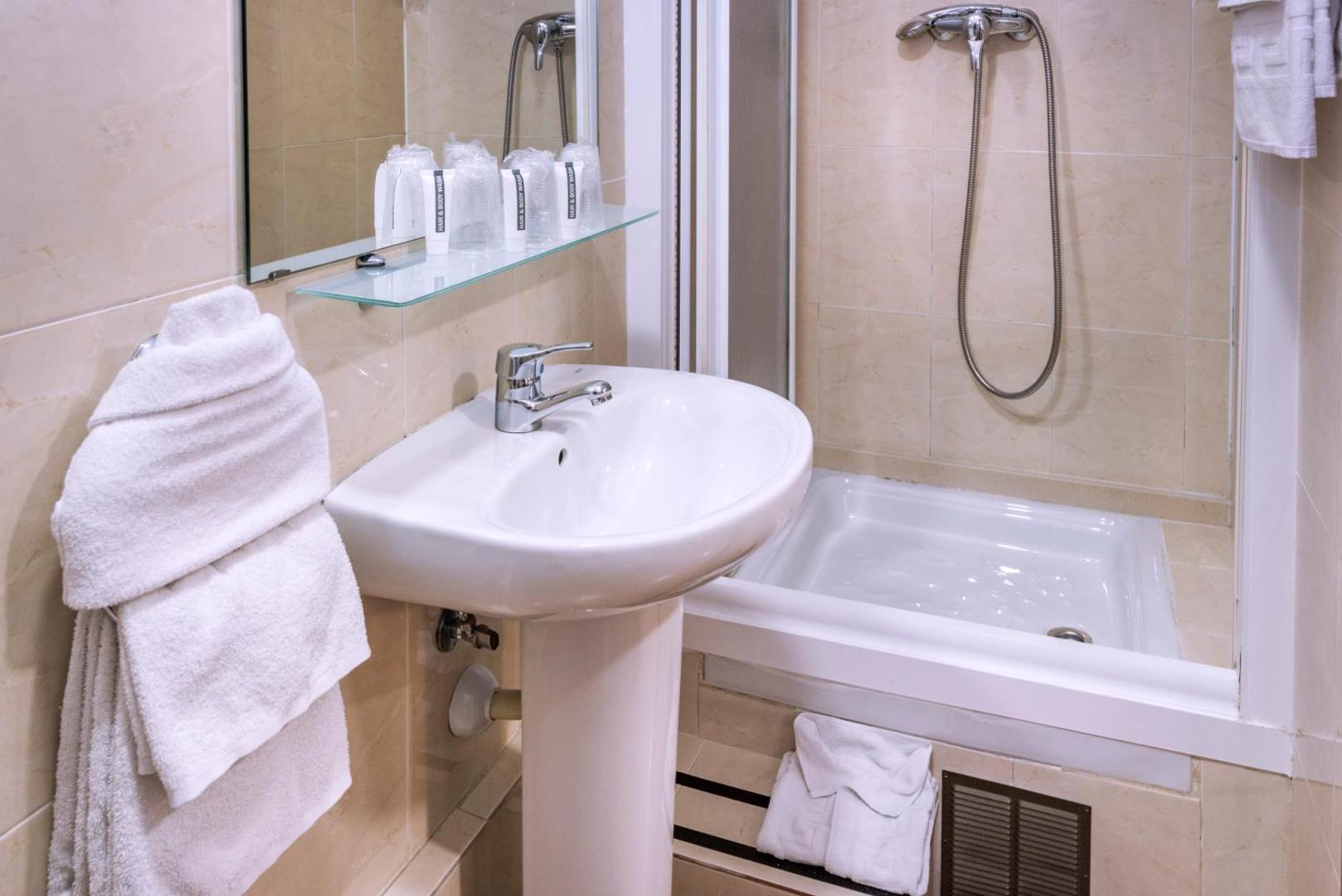 Hotel Catalunya Express 4