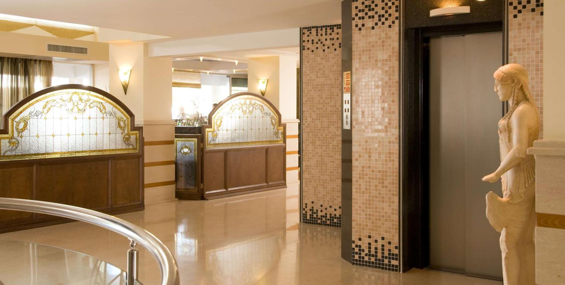 Best Western Plus Hotel Plaza 8