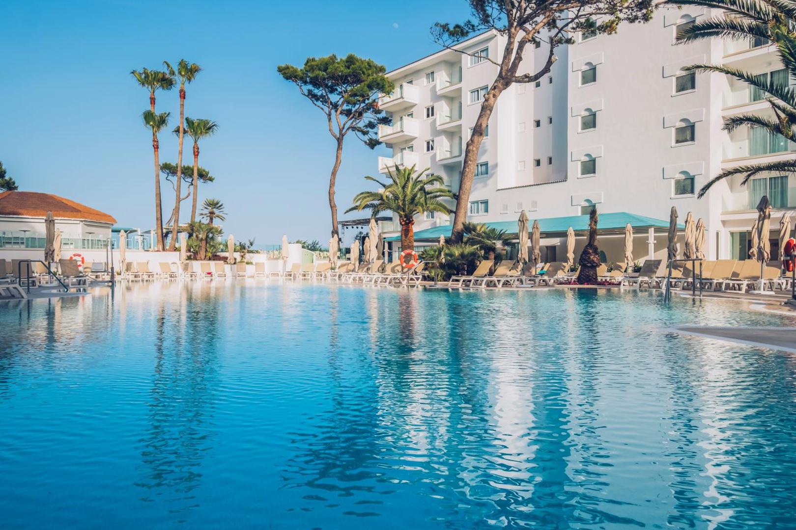 Iberostar Waves Alcudia Park 8