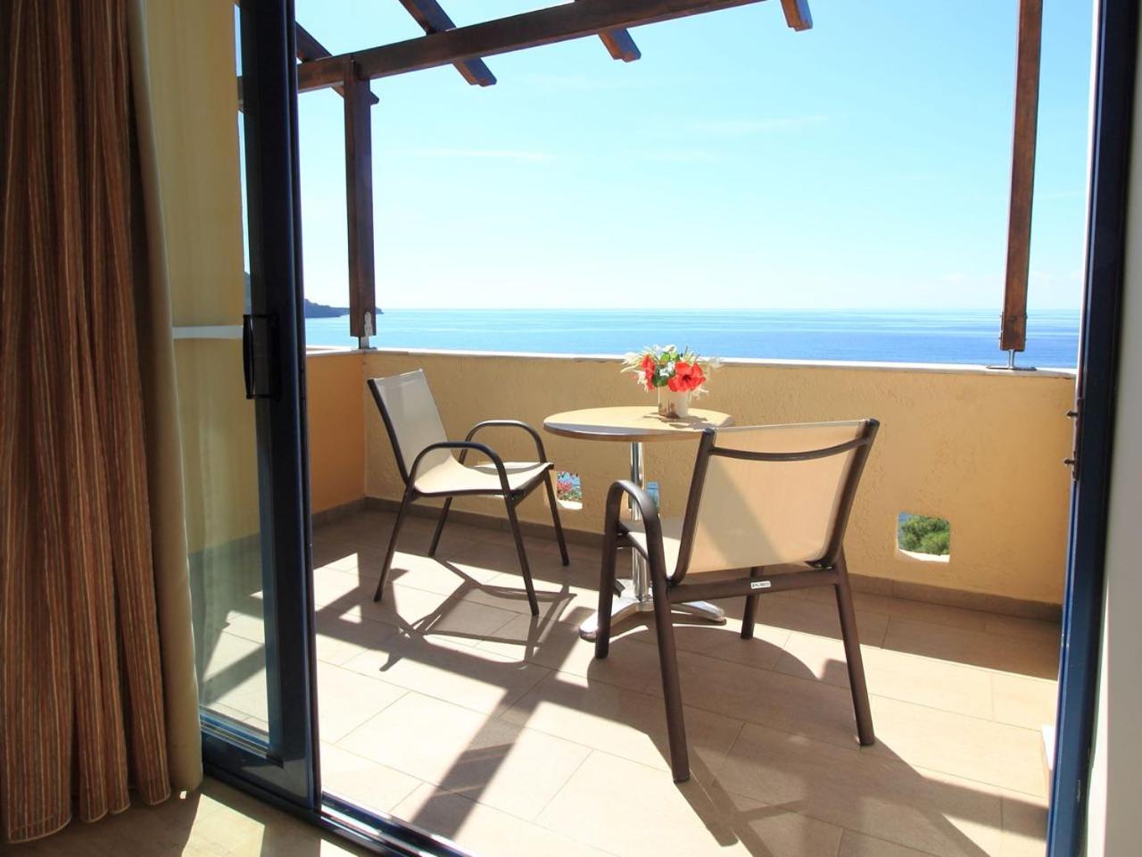 Horizon Beach Hotel 5